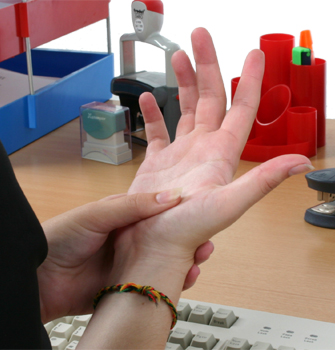 Picture - Pain in the lower thumb.